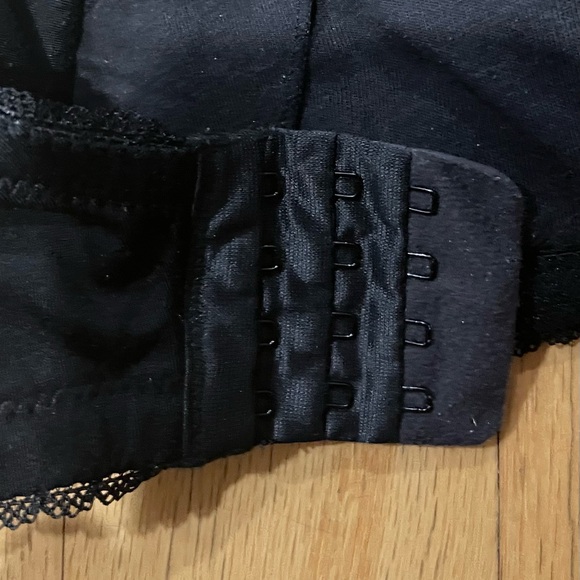 EUC A Pea In The Pod Nursing Maternity Black 36D Lace Trim Smooth T shirt Bra - Picture 9 of 14